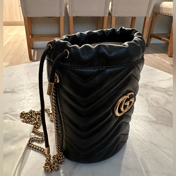 NEW GUCCI GG Marmont mini bucket bag - Picture 3 of 15